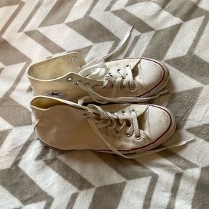 Size 9.5 high top converse